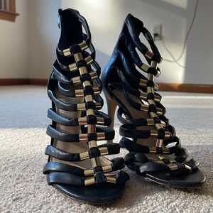 Vince Camino black & gold heels